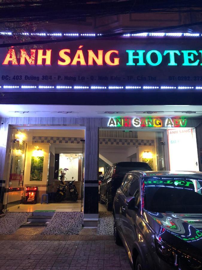 Khach San Anh Sang Hotel เกิ่นเทอ ภายนอก รูปภาพ